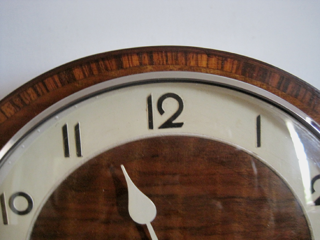 Art Deco Mantle clock, banding inlay view