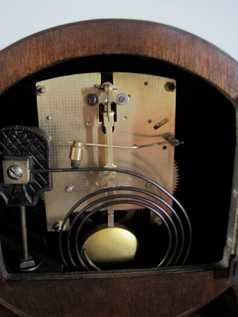 Art Deco Enfield Mantle clock, mechanism view
