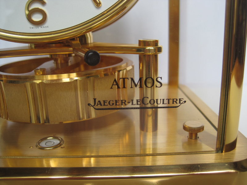 jaeger LeCoulte emblem on front glass