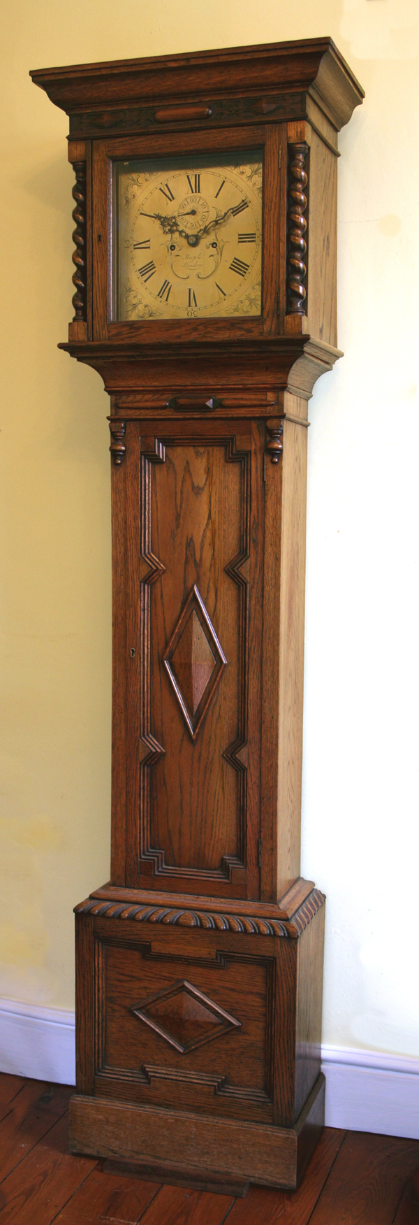 Longcase clock, Maple of London, view of the whole case